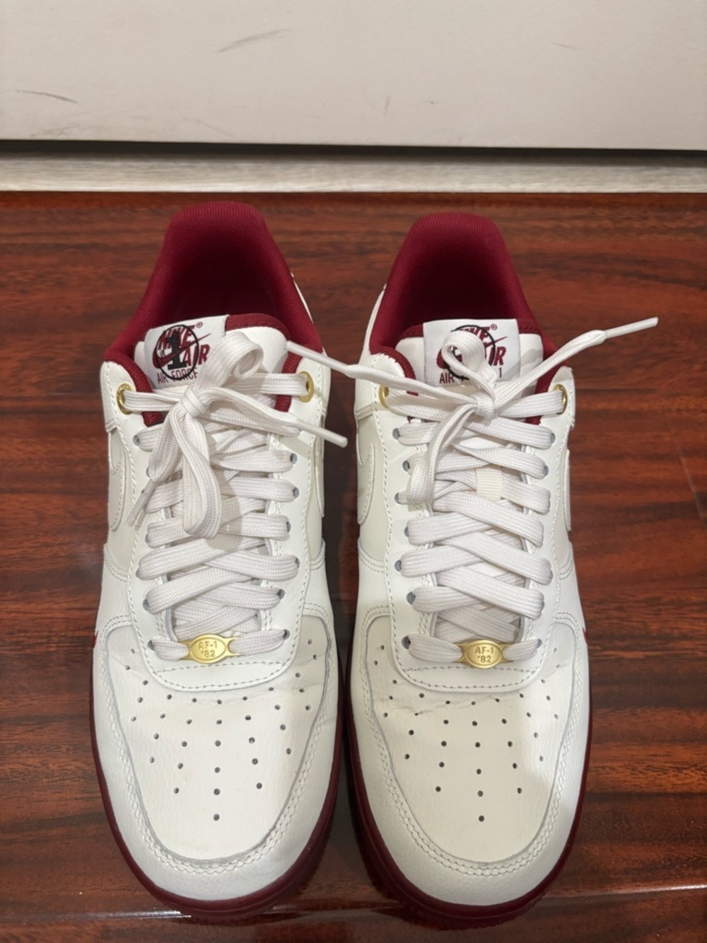 Nike White and Burgundy Low-Top Sneakers Air Force 1